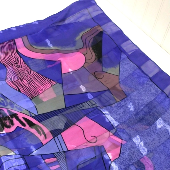 Polyester Picasso Style Portrait Square Scarf Wrap Shades of Blue Purple Pink - Picture 6 of 8